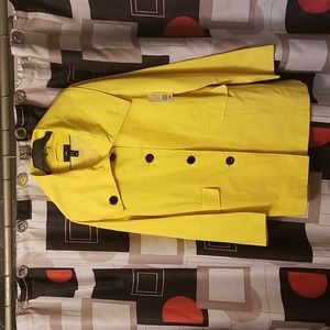Ladies Yellow Trenchcoat